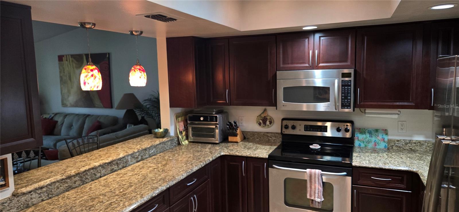 SOMERSET VILLAGE - Residential