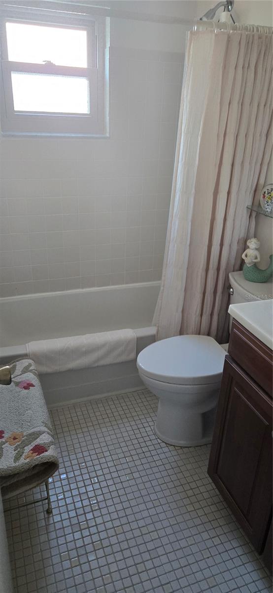 SOMERSET VILLAGE - Residential