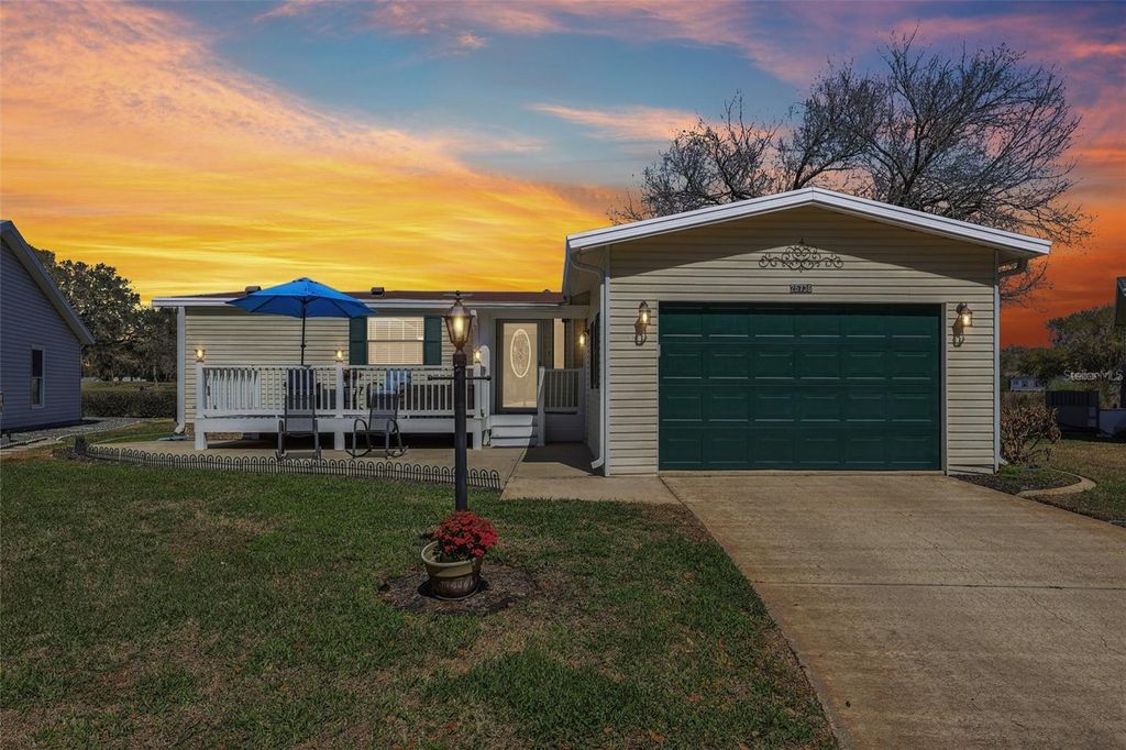 Photo of 25736 Oak Alley, Leesburg, FL 34748 (MLS # G5109134)