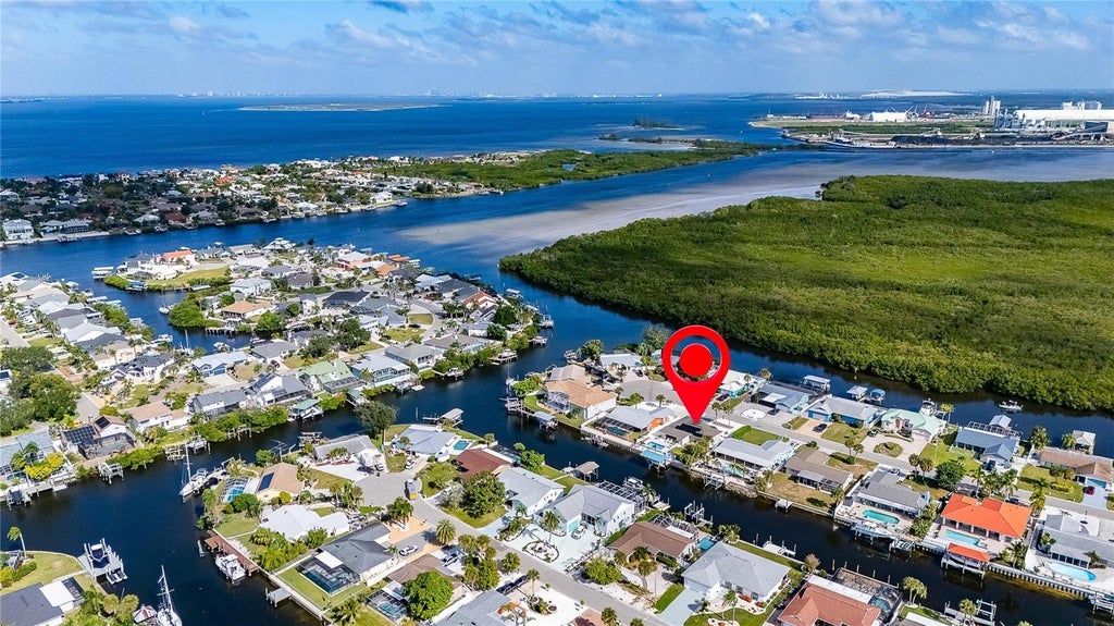 Photo of 1016 Silver Palm Way, Apollo Beach, FL 33572 (MLS # TB8561470)