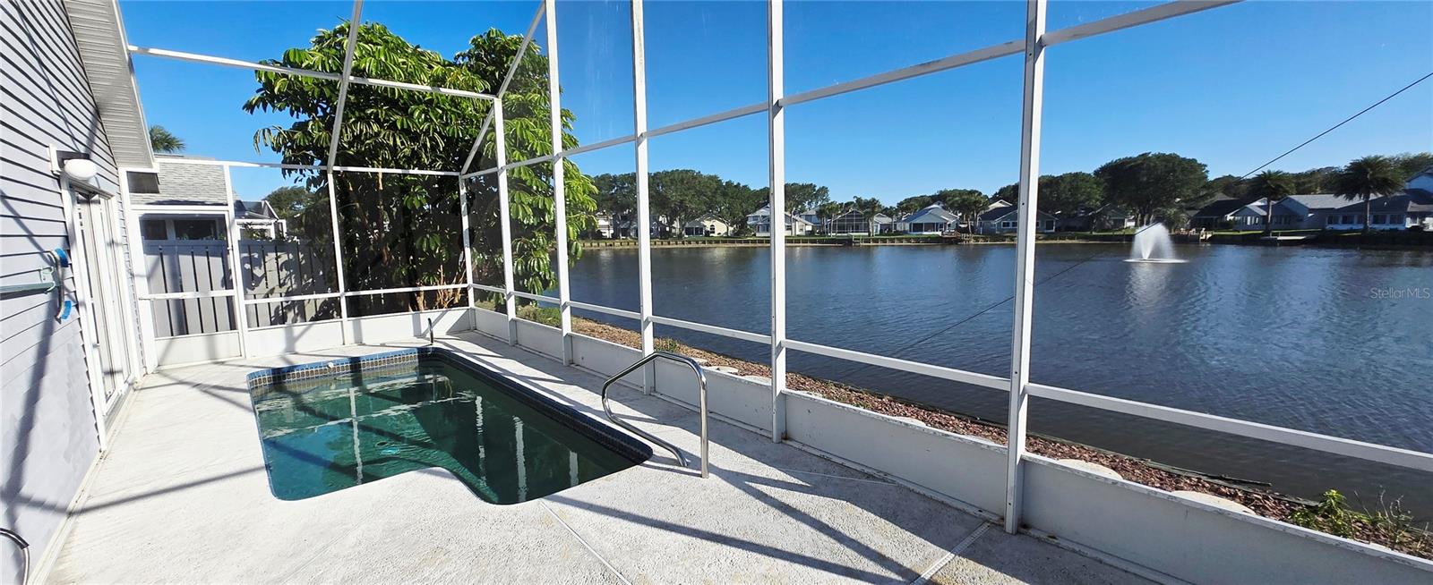 4 AVALON DRIVE