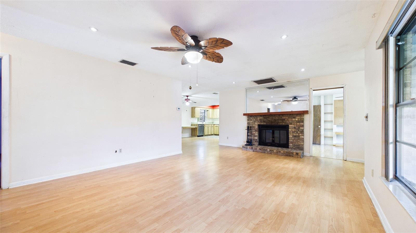 CAMBRIDGE CLARK ESTATES - Residential