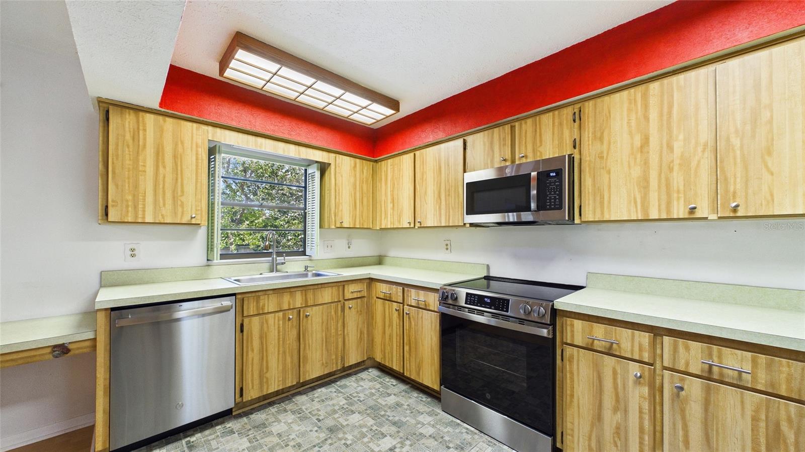 CAMBRIDGE CLARK ESTATES - Residential