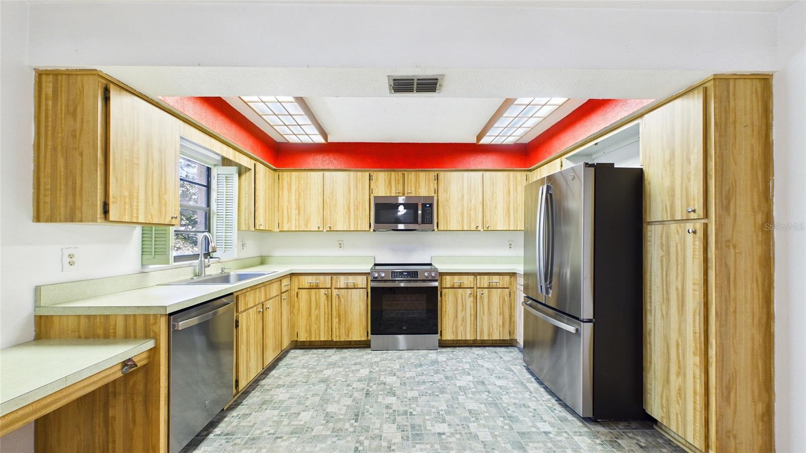 CAMBRIDGE CLARK ESTATES - Residential