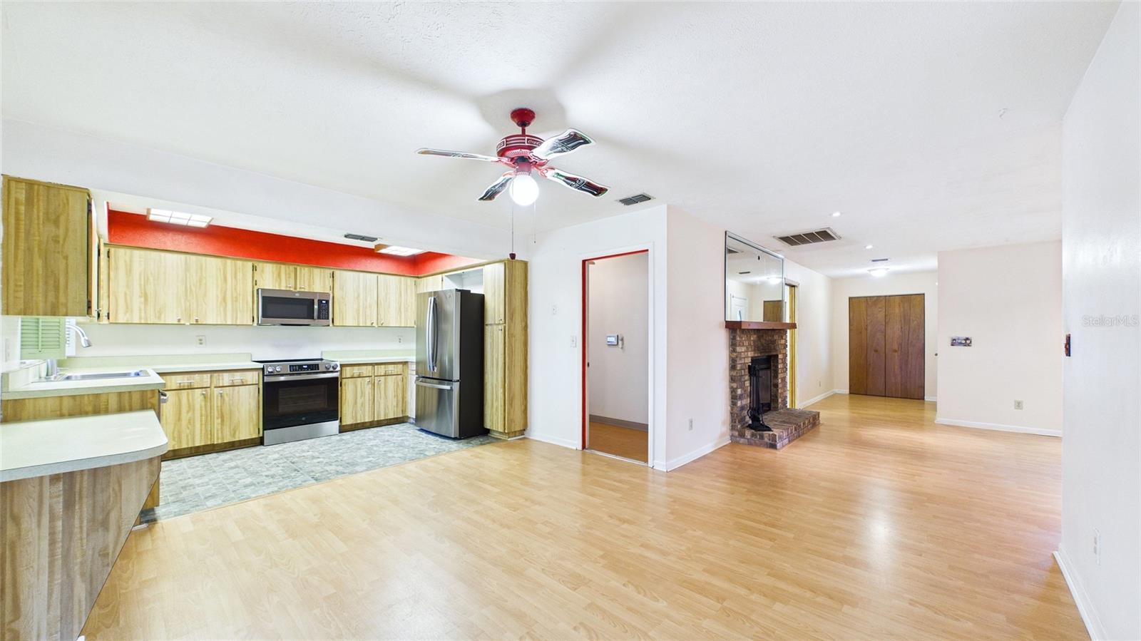 CAMBRIDGE CLARK ESTATES - Residential