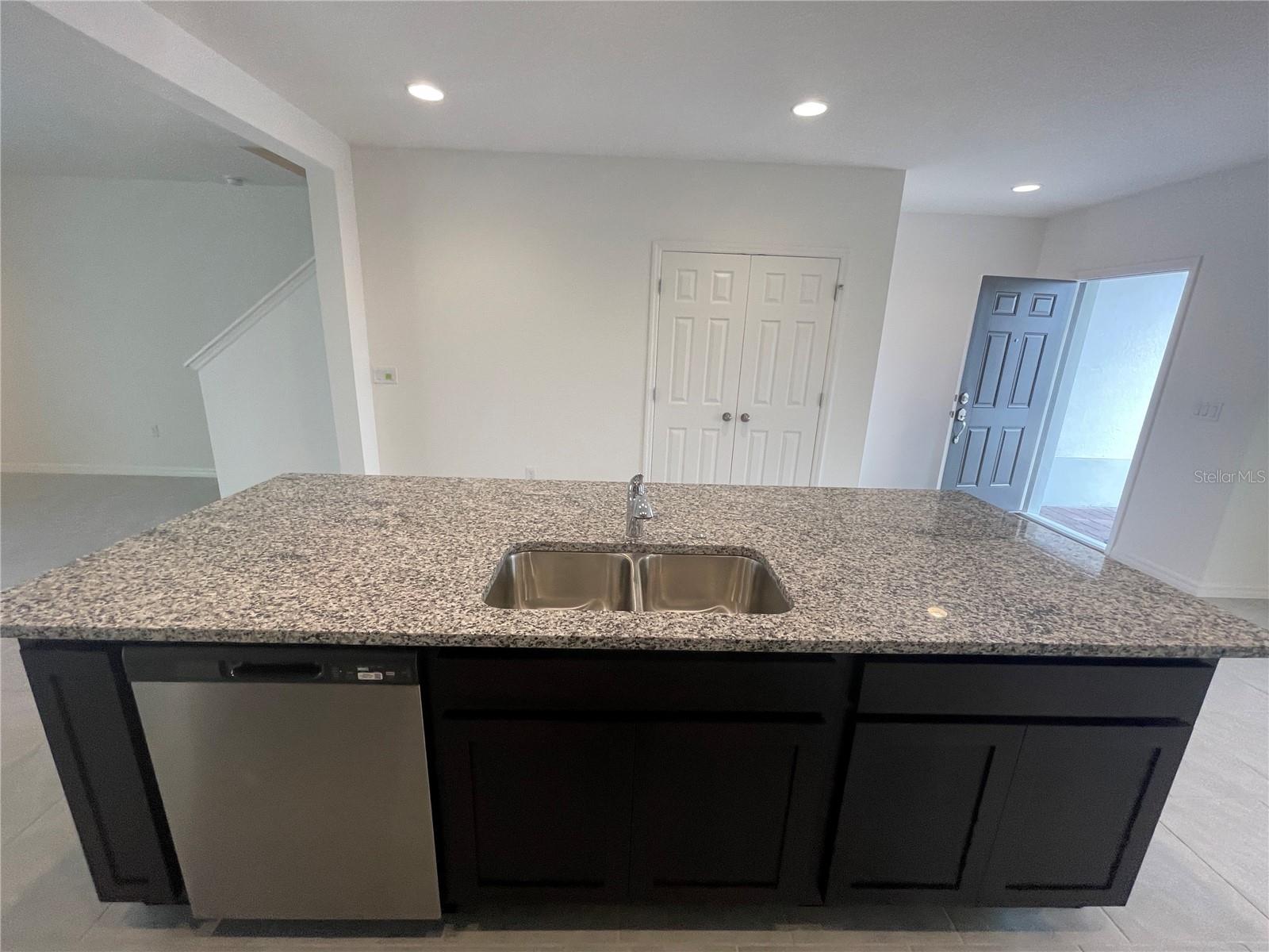 LEGACY LNDGS - Residential Lease