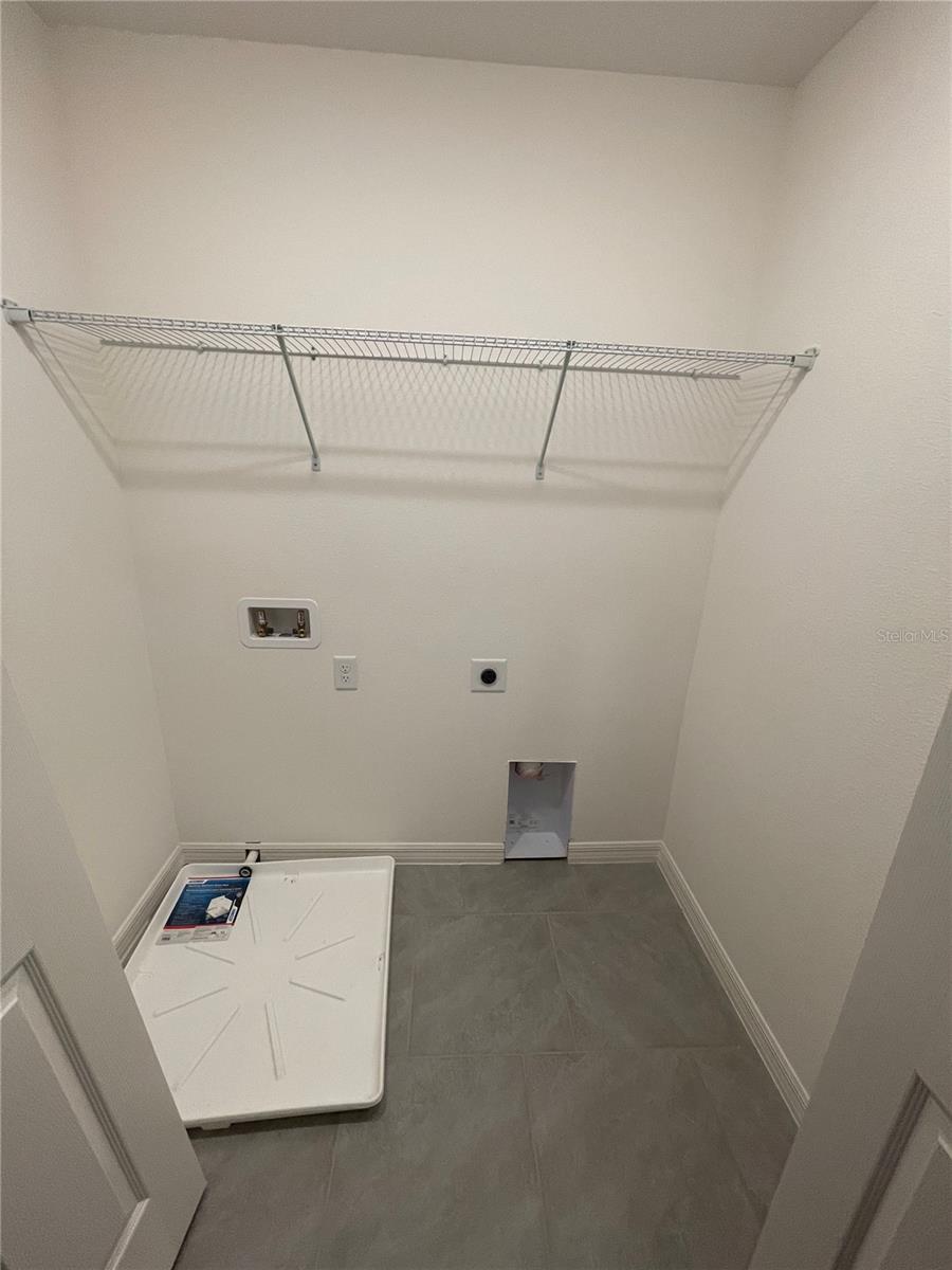 LEGACY LNDGS - Residential Lease