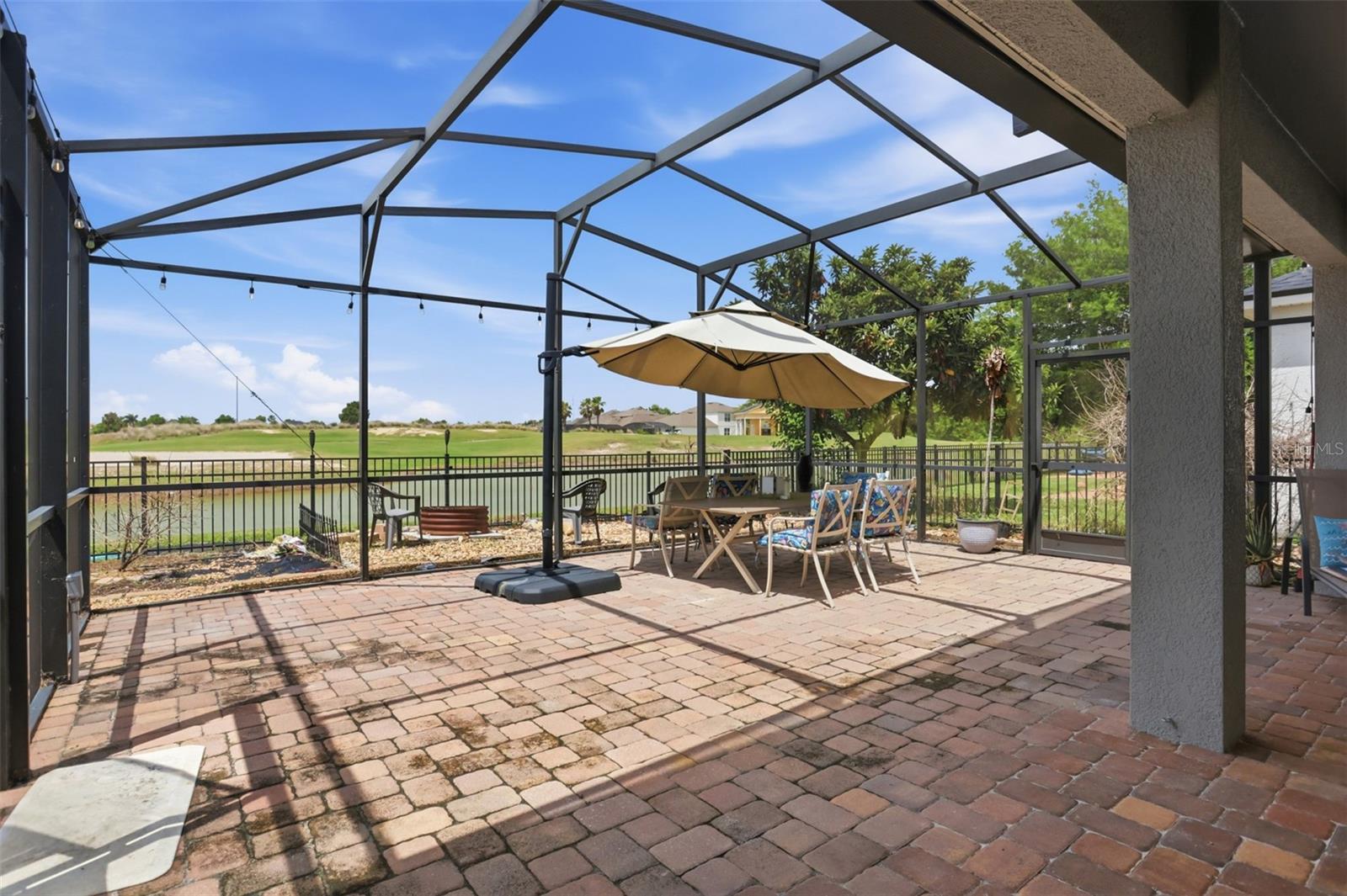 1409 BROOKHAVEN COURT