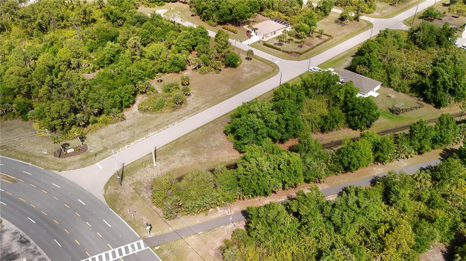 ROTONDA LAKES - Land