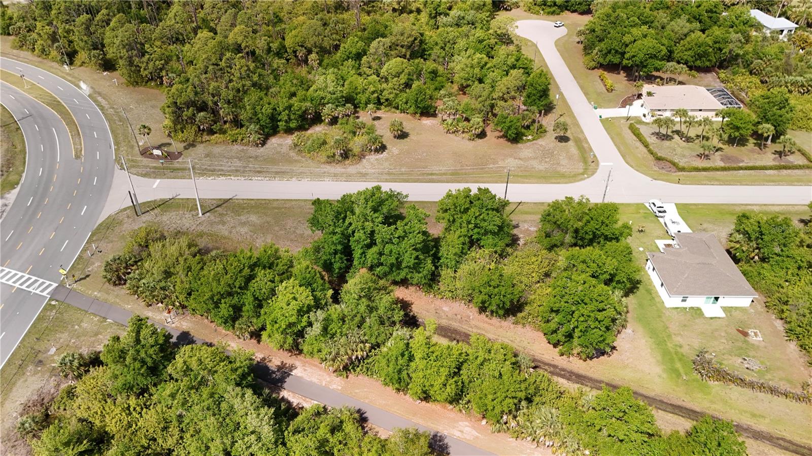 ROTONDA LAKES - Land