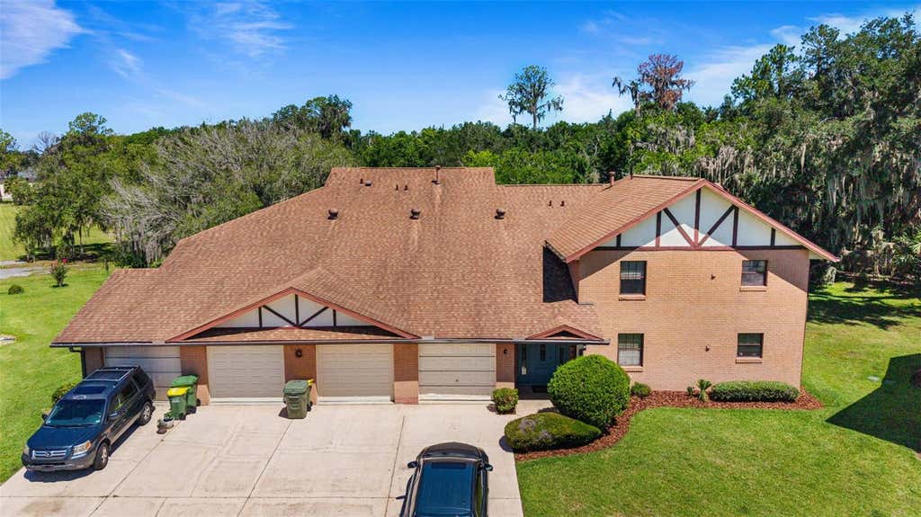 Photo of 100 E Oak Terrace Drive #C1, Leesburg, FL 34748 (MLS # O6414506)
