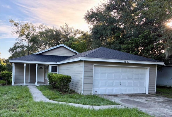 2833 HARDENBERGH LN, EUSTIS, FL 32726 - Image 72ceecd333f3601a0165dfb9e6a5f58f/4203293635
