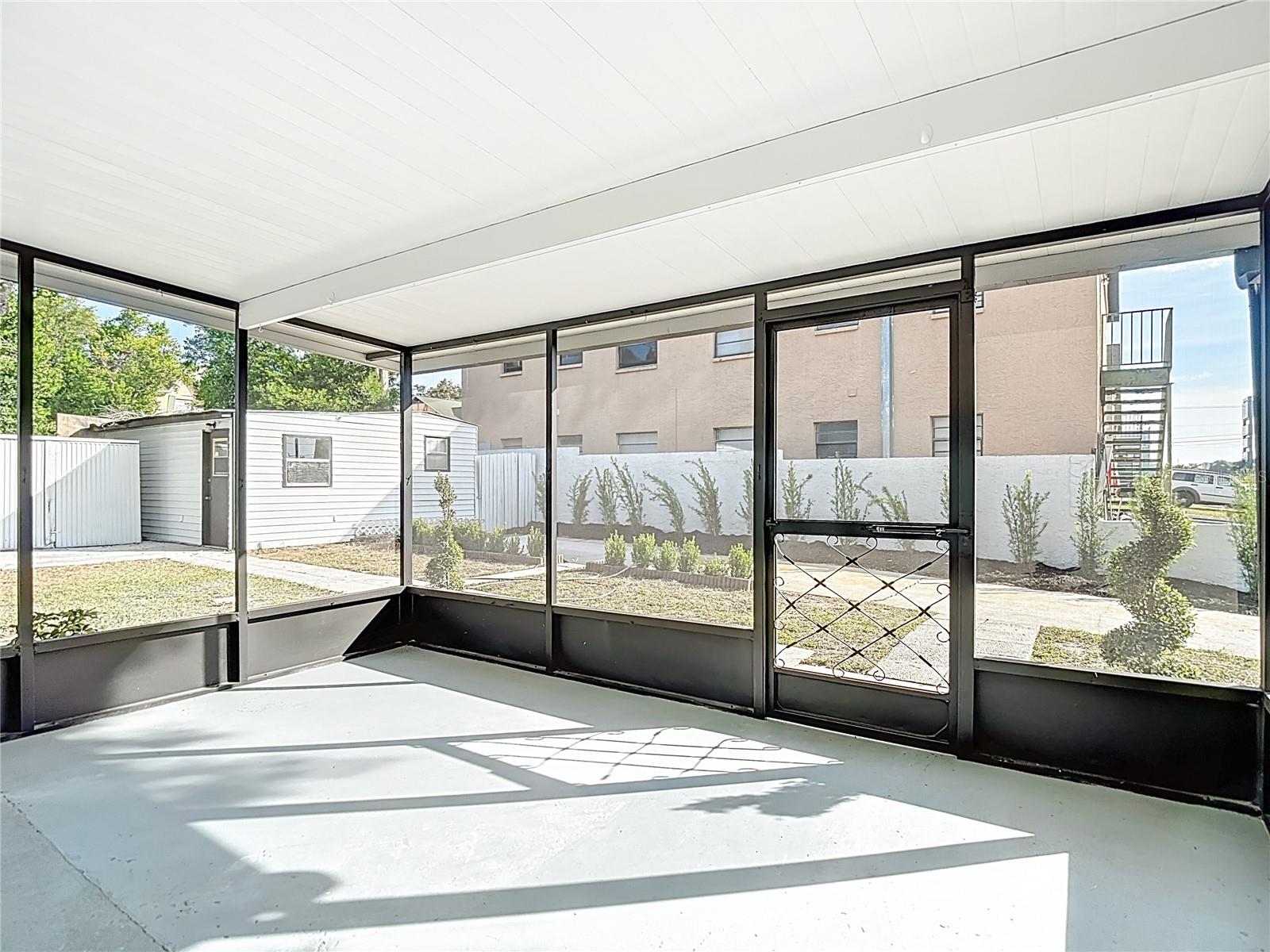 BELT COURT - Residential