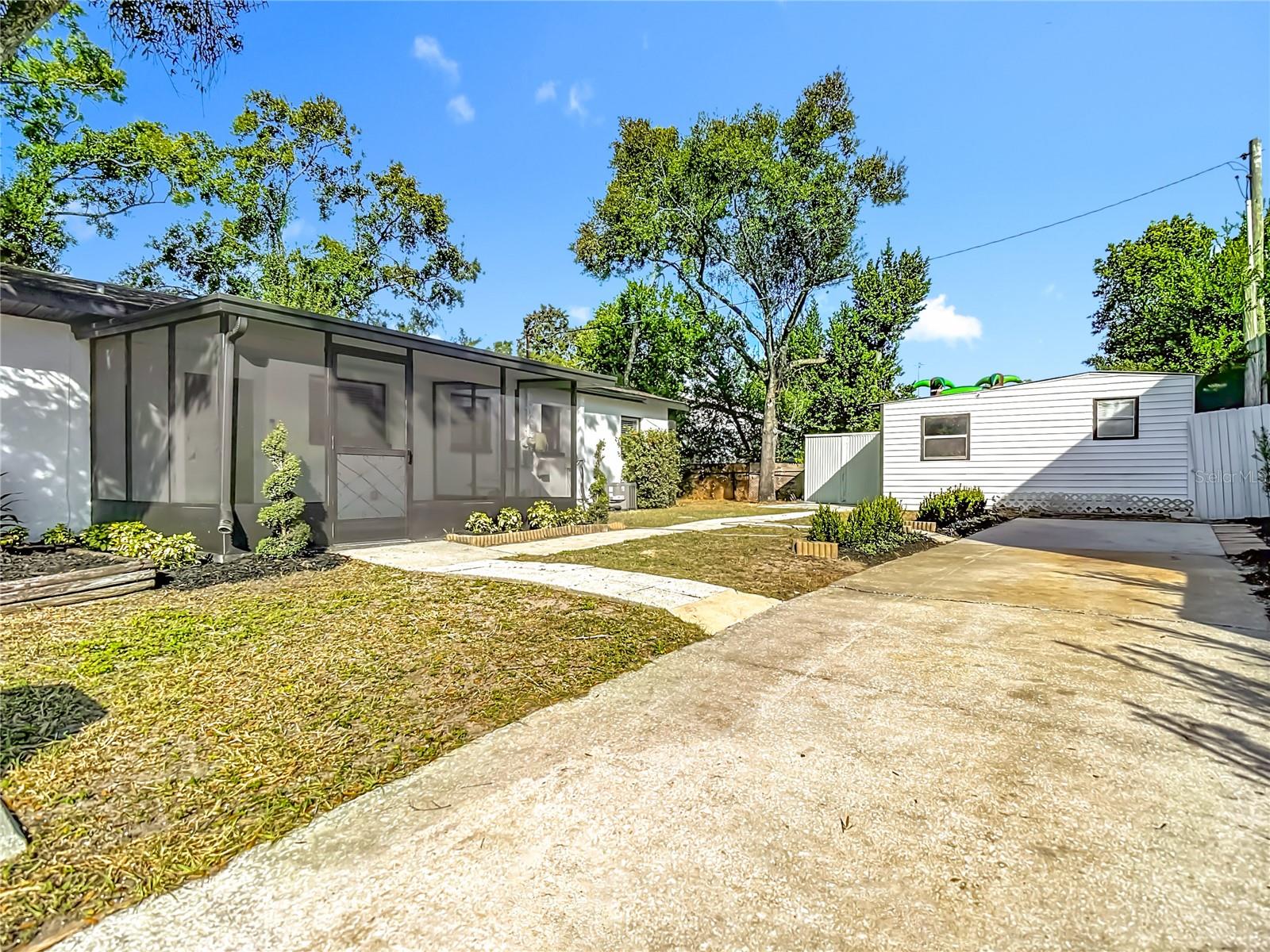 BELT COURT - Residential