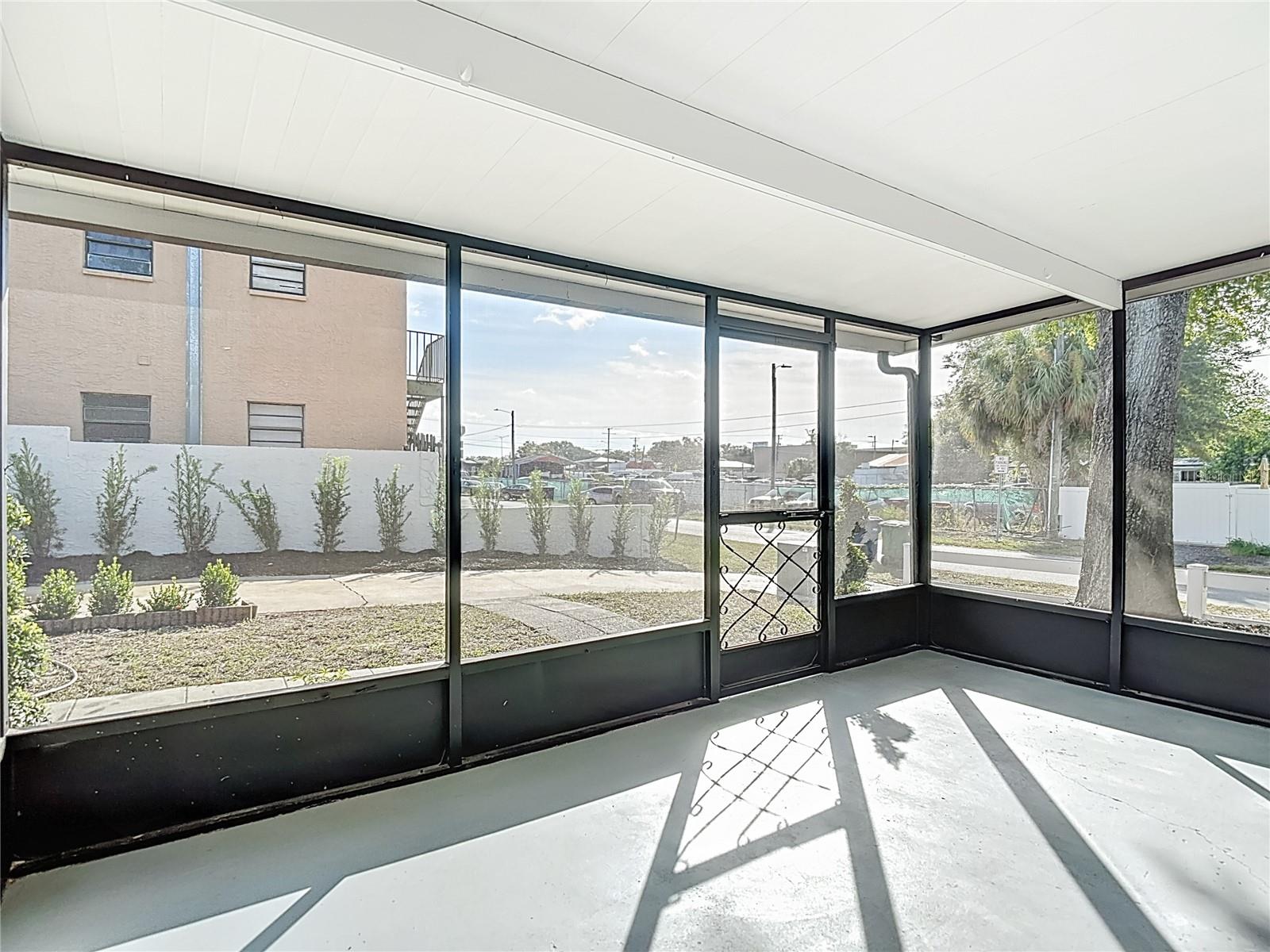 BELT COURT - Residential