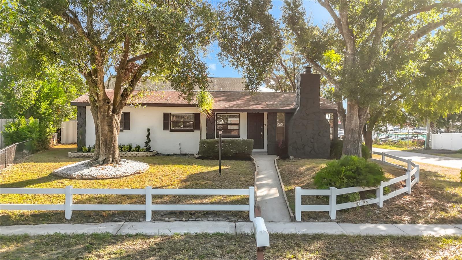 BELT COURT - Residential