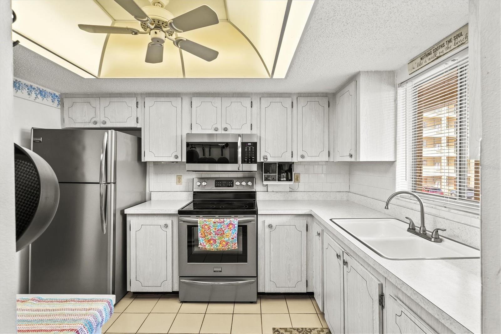 BAYSHORE ON THE LAKE APTS II SEC 3 - Residential