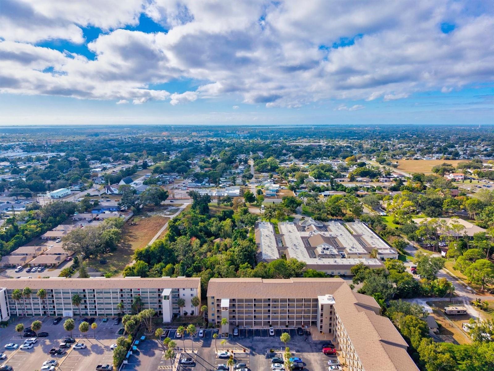BAYSHORE ON THE LAKE APTS II SEC 3 - Residential