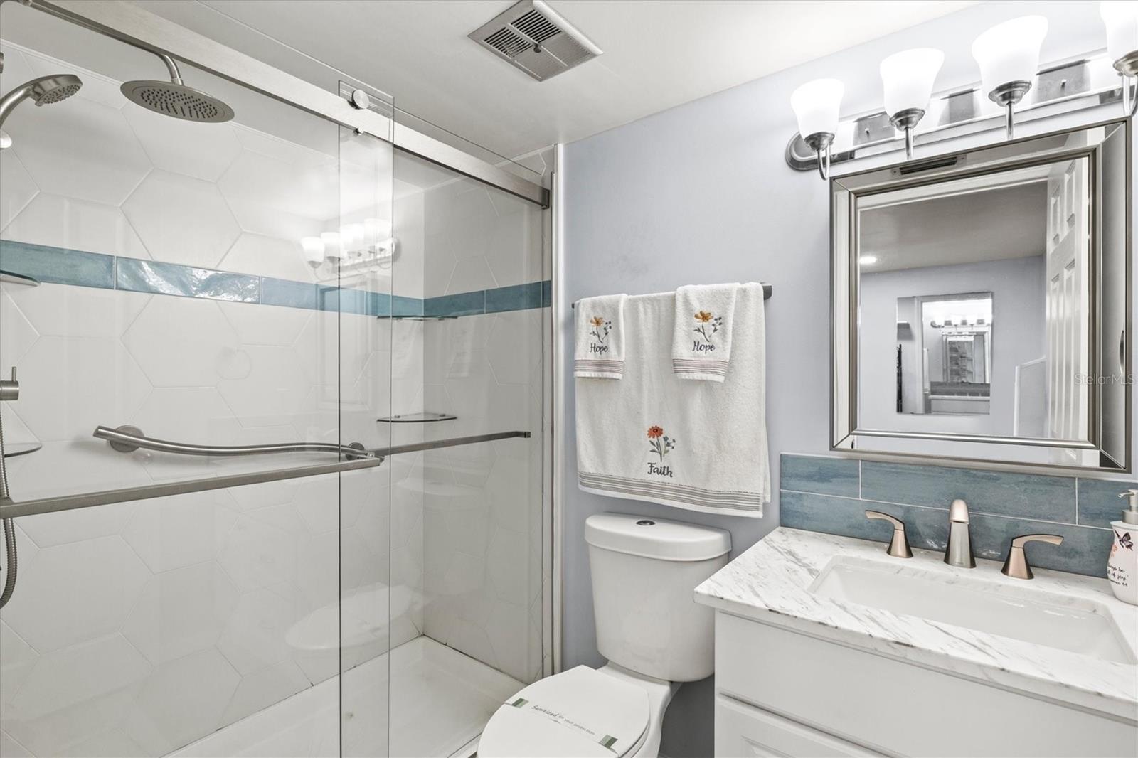 BAYSHORE ON THE LAKE APTS II SEC 3 - Residential