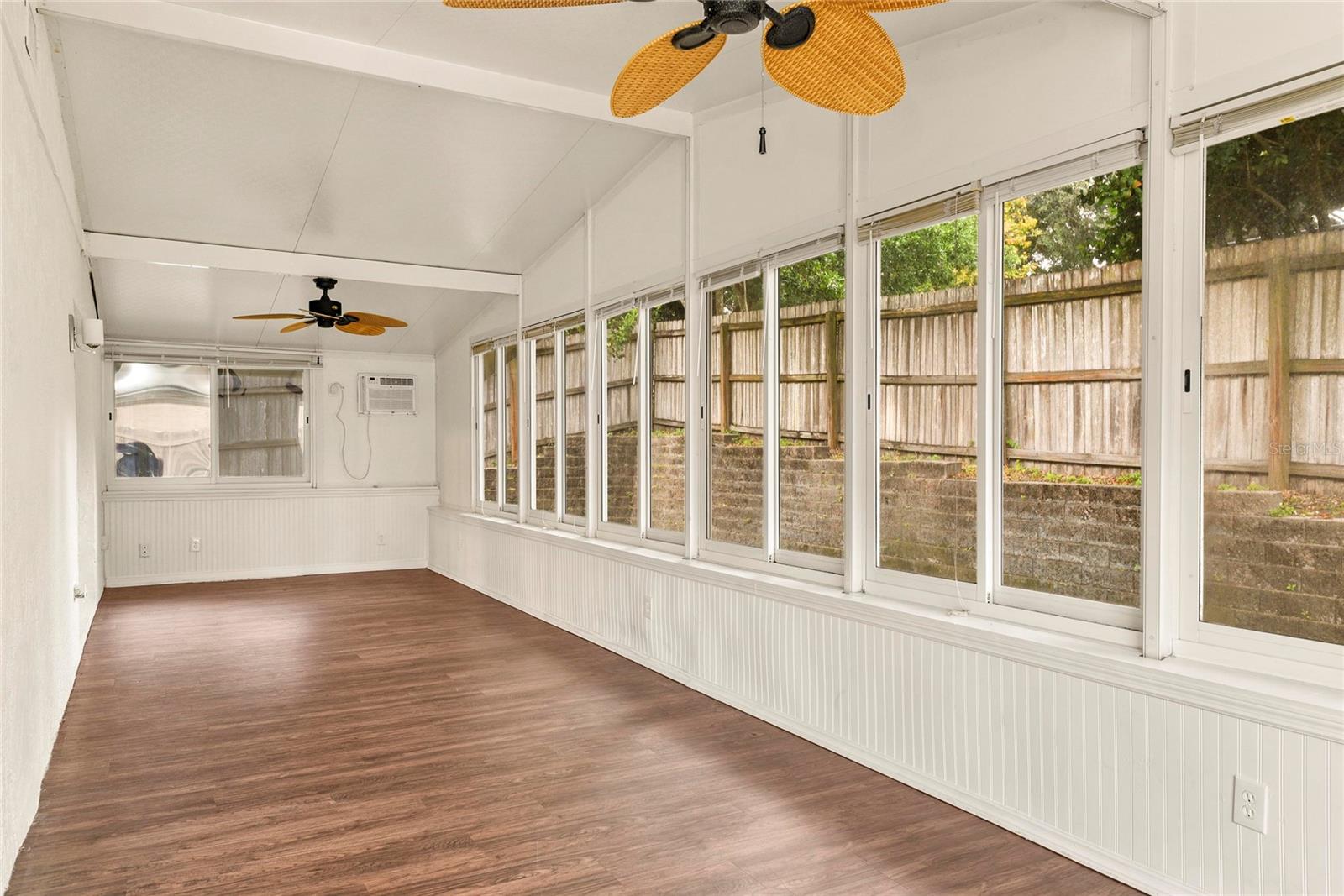 MAGNOLIA OAKS RIDGE - Residential Lease