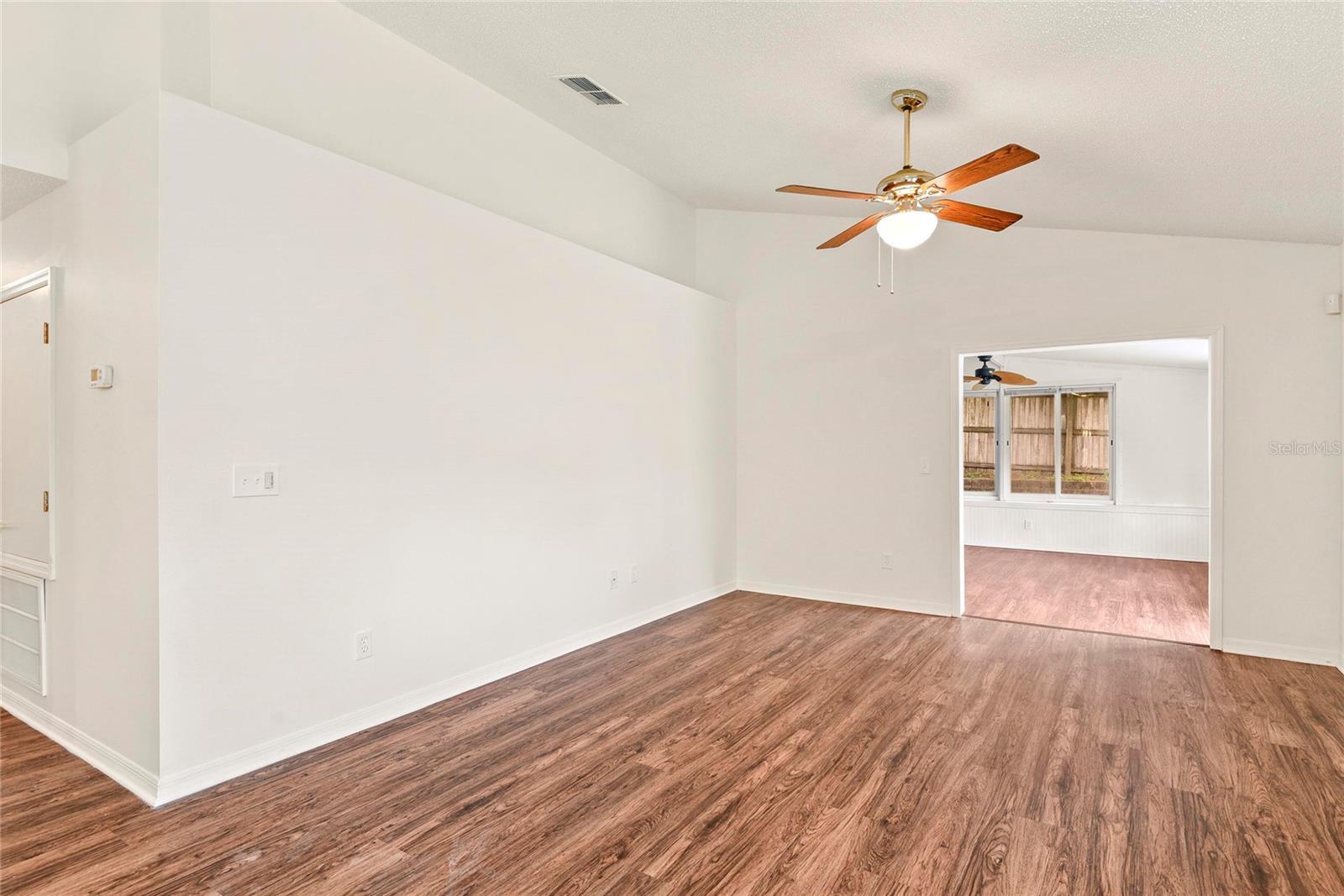 MAGNOLIA OAKS RIDGE - Residential Lease