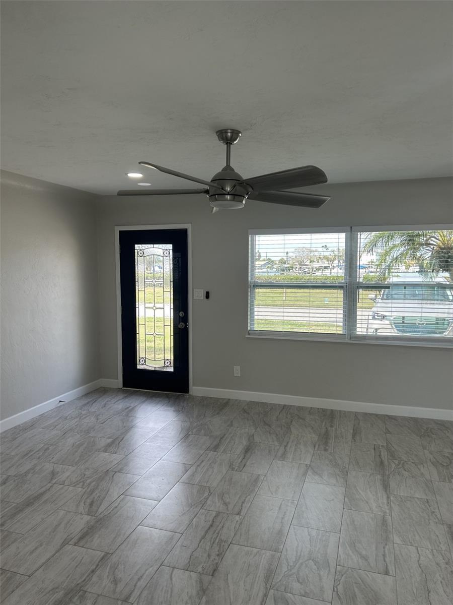 717 SUNSET COVE