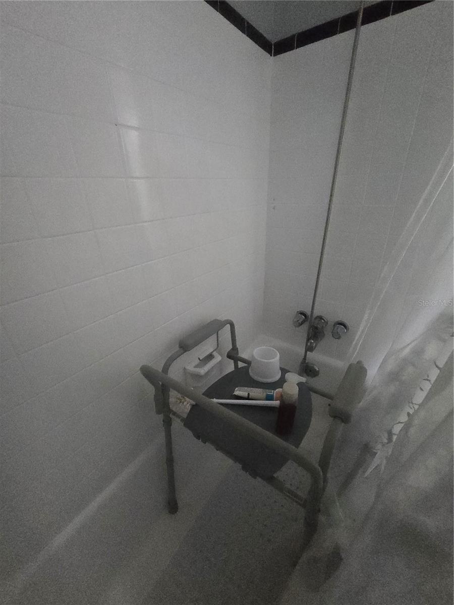 FLORIDENA - Residential