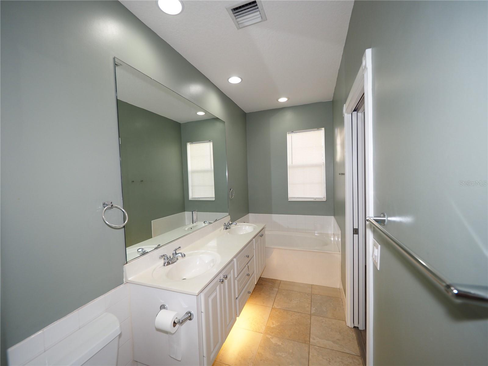 SAN PALERMO - Residential Lease