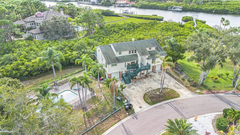 Photo of 656 Soundview Drive, Palm Harbor, FL 34683 (MLS # TB8452290)