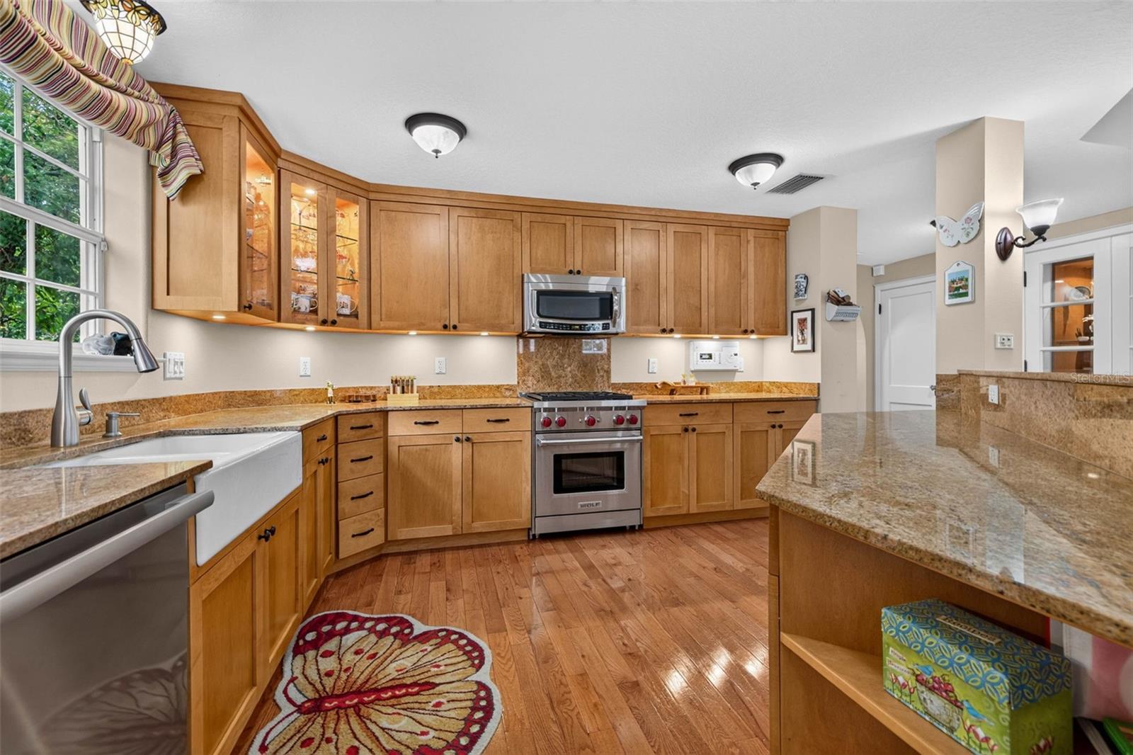 322 ROEBLING ROAD S
