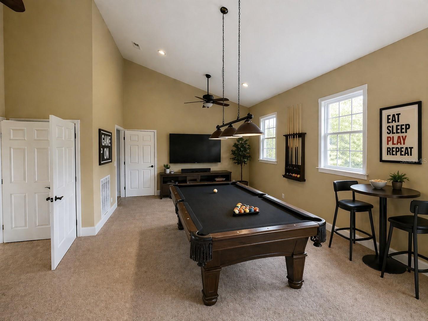 RIDGECREST - Residential