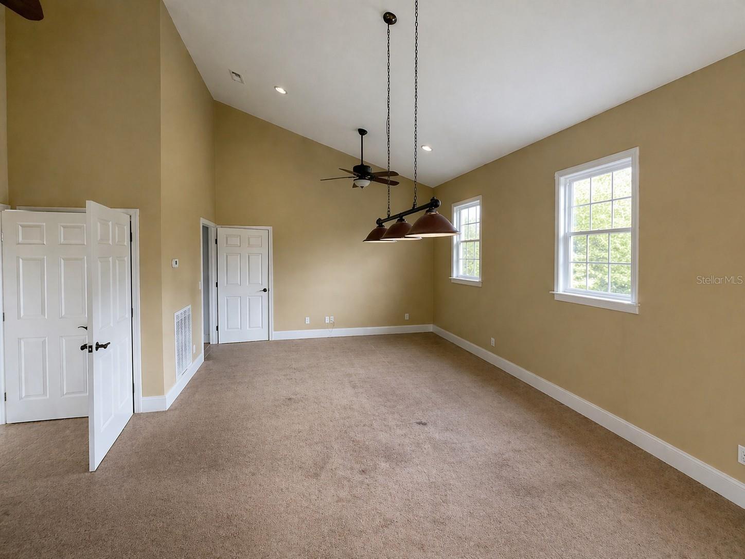 RIDGECREST - Residential