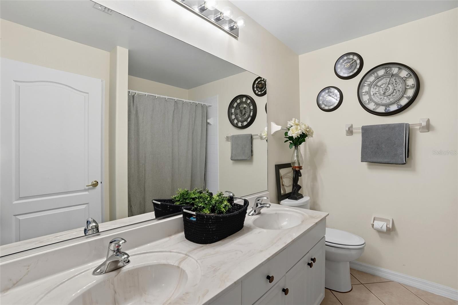 WESTMINSTER - Residential