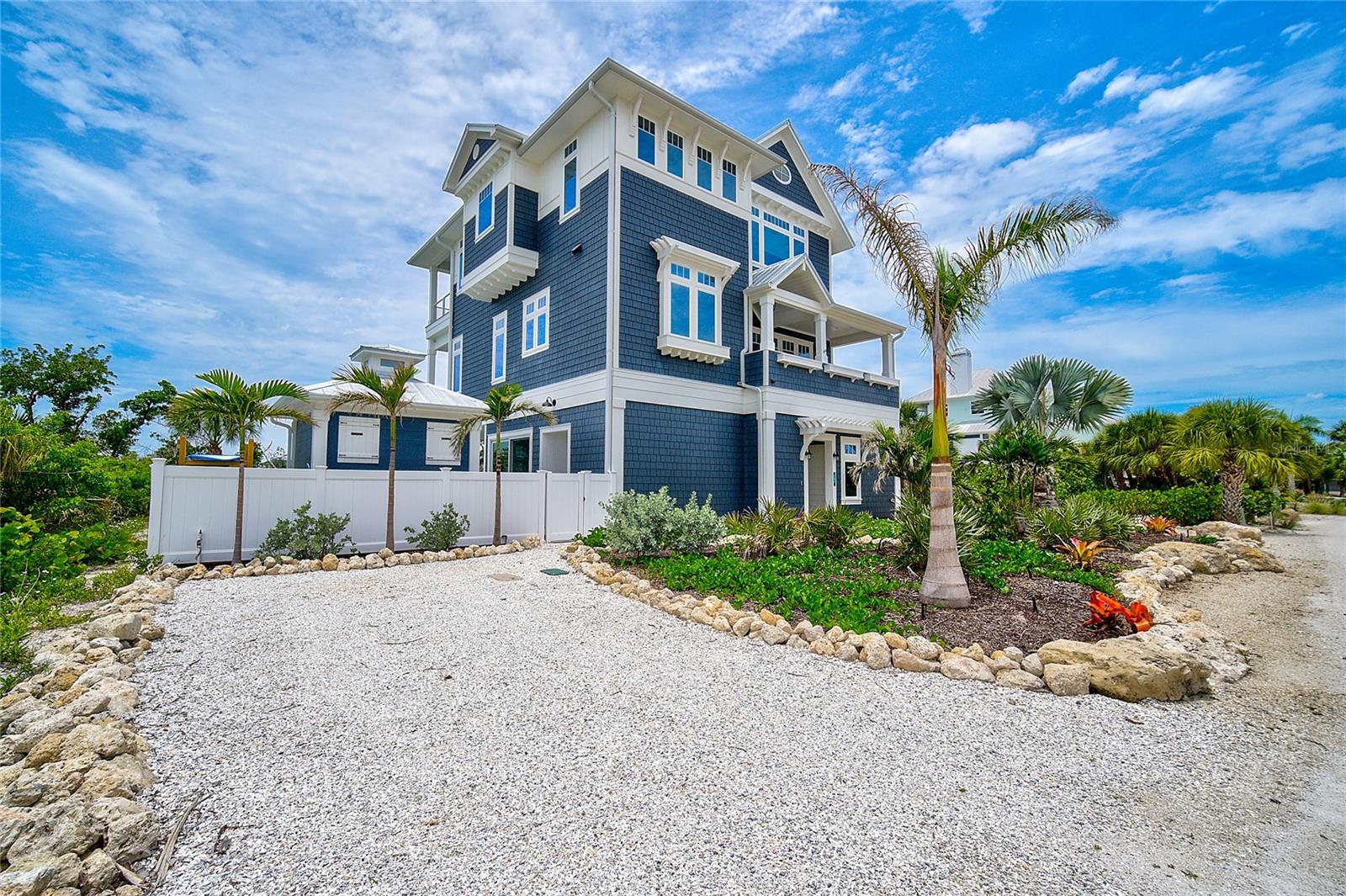 Photo 7 of 100 of 141 BOCILLA DRIVE house