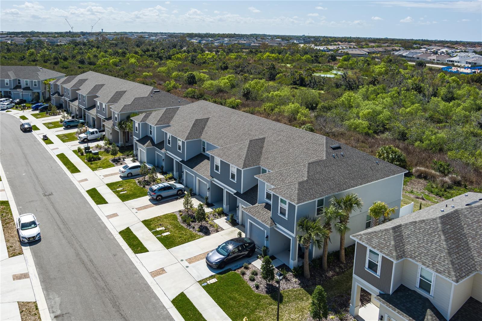 ARTISAN LAKES EDGESTONE NORTH PH I & II - Residential Lease