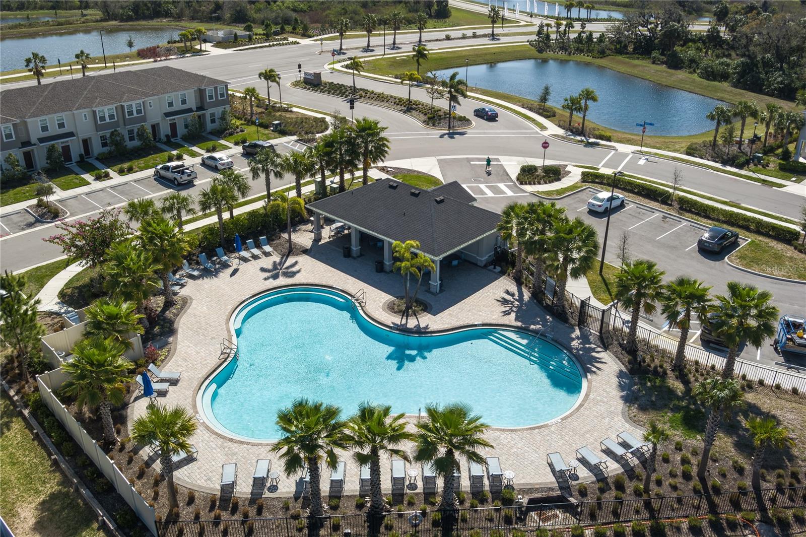 ARTISAN LAKES EDGESTONE NORTH PH I & II - Residential Lease