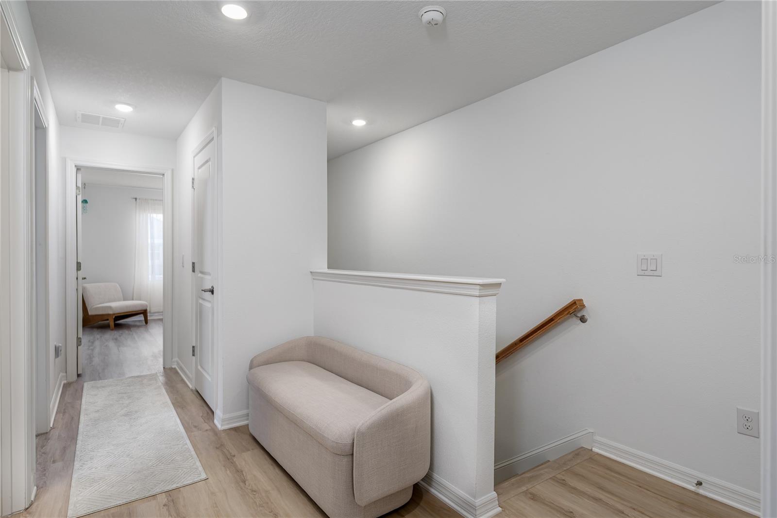 ARTISAN LAKES EDGESTONE NORTH PH I & II - Residential Lease