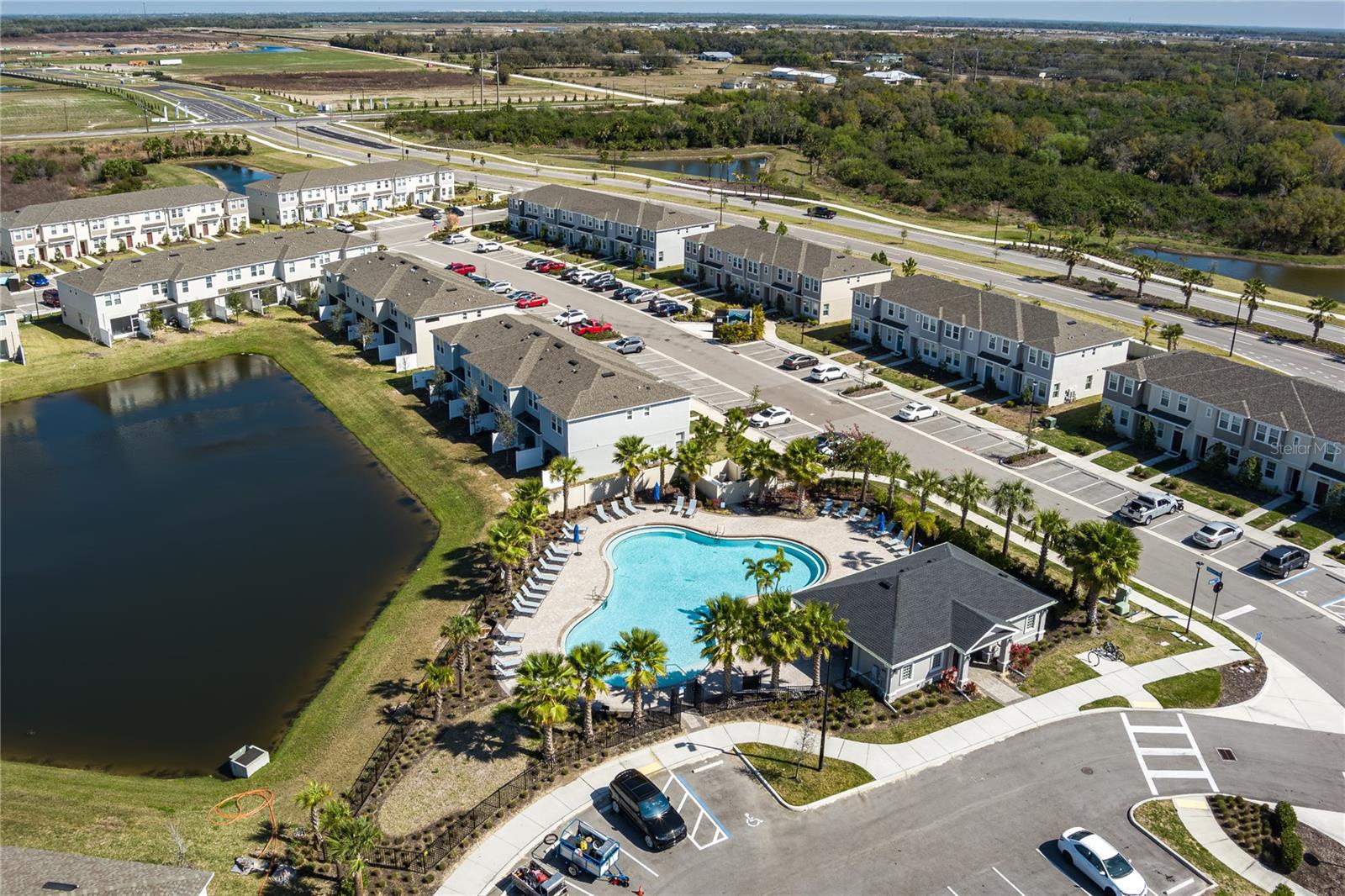 ARTISAN LAKES EDGESTONE NORTH PH I & II - Residential Lease