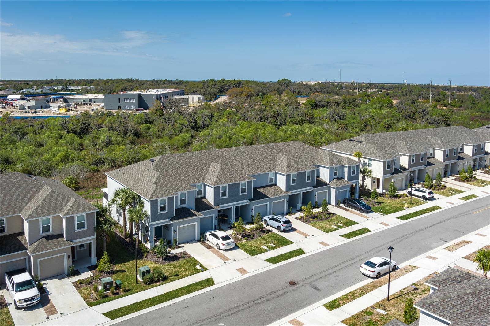 ARTISAN LAKES EDGESTONE NORTH PH I & II - Residential Lease