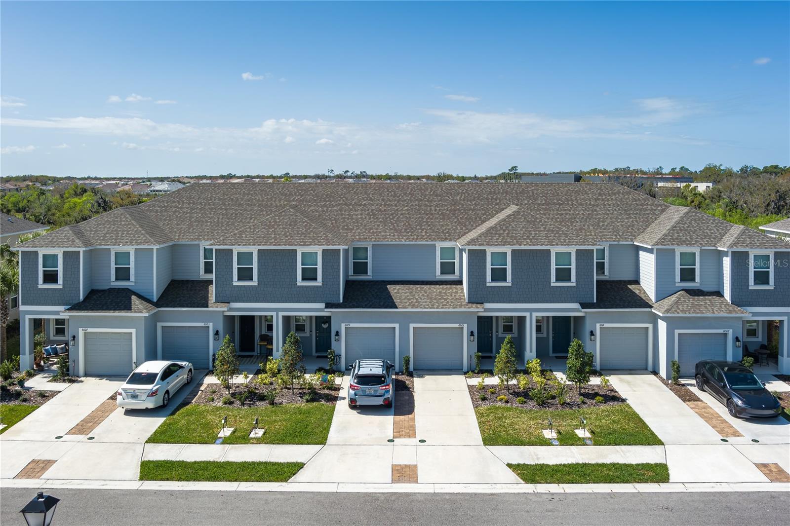 ARTISAN LAKES EDGESTONE NORTH PH I & II - Residential Lease