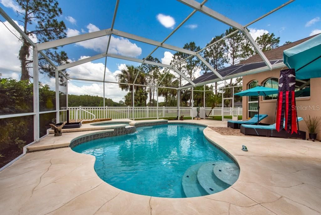 Photo of 10532 Plantation Bay Drive, Tampa, FL 33647 (MLS # TB8398171)