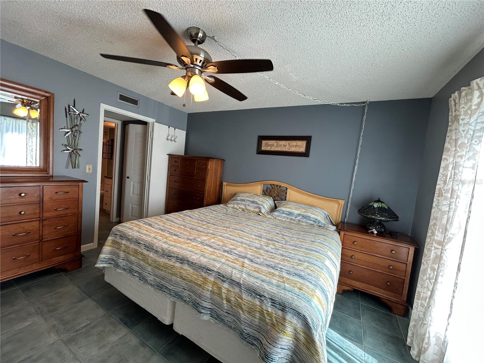 REGENCY HOUSE - Residential