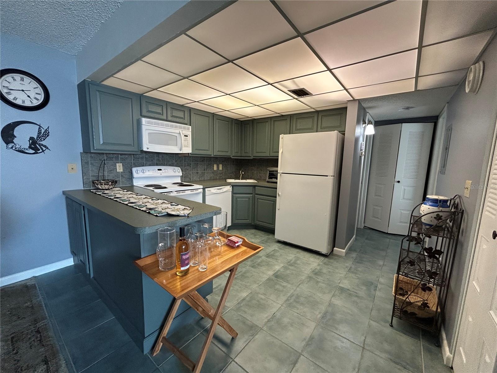 REGENCY HOUSE - Residential