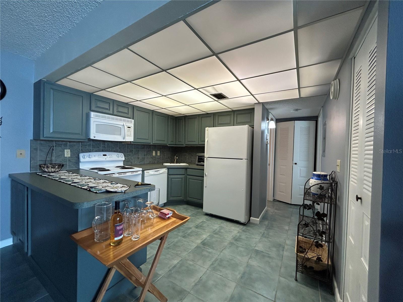 REGENCY HOUSE - Residential