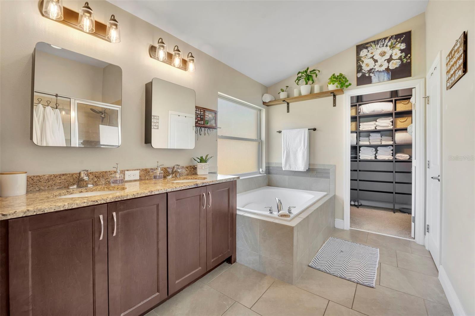 WOLFBRANCH MEADOWS SUB - Residential