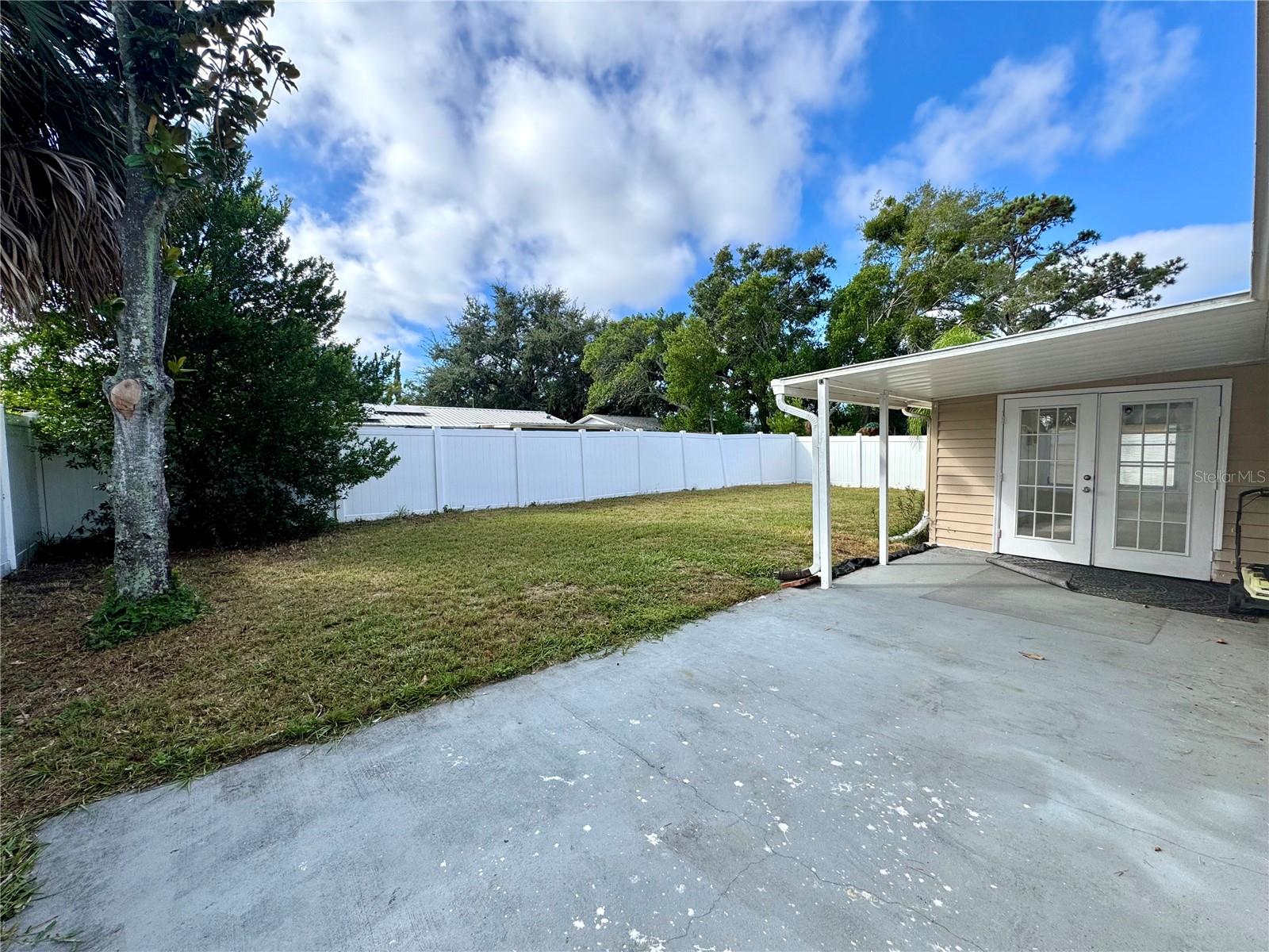 ALOHA GARDENS - Residential Lease