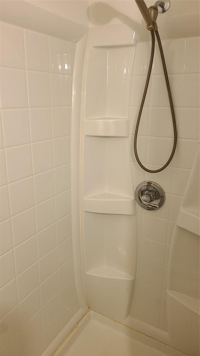 Tomoka Pines Estates - Residential