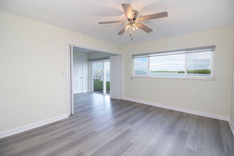 CAPRI ISLE GARDEN - Residential