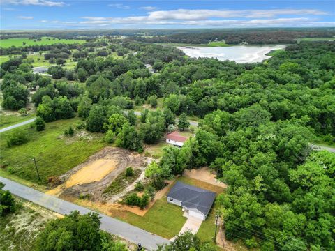 A home in DUNNELLON