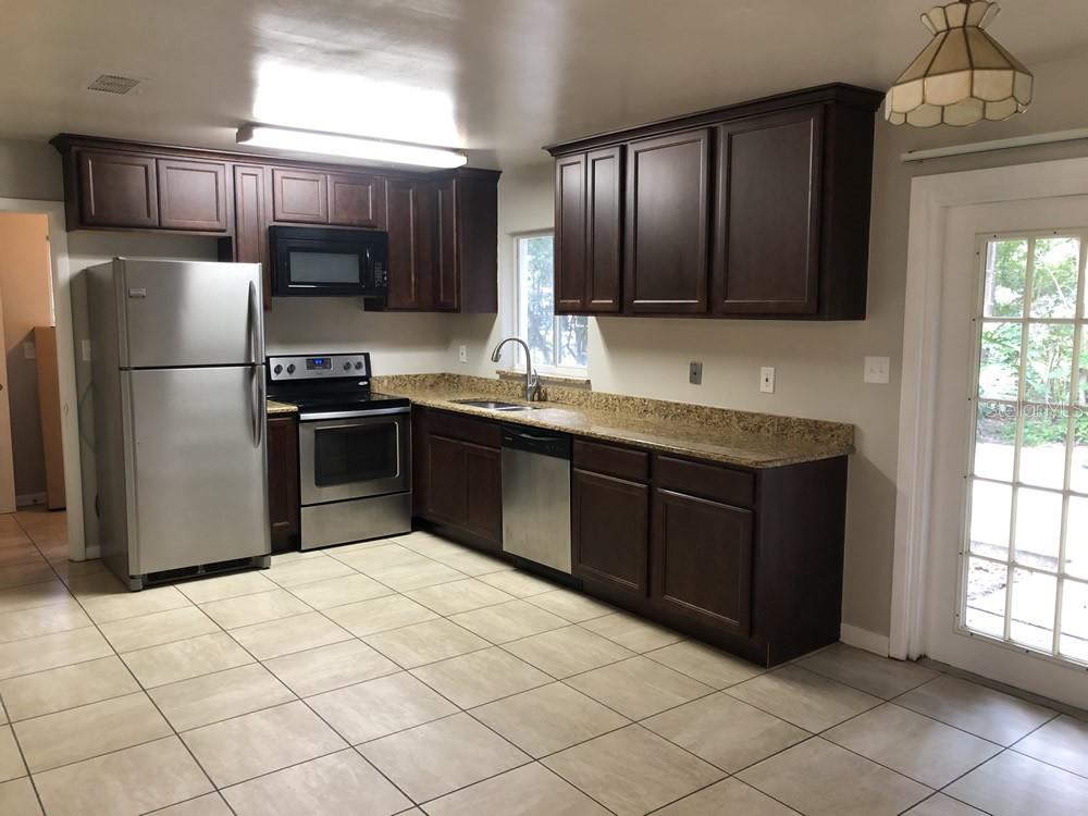 WESTWOOD ESTATES - Residential Lease